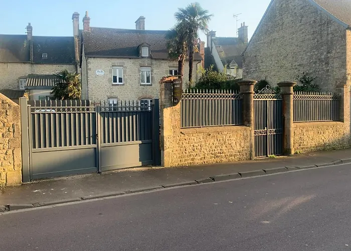 Apartmán Centre Avec Cour Sainte-Mère-Église